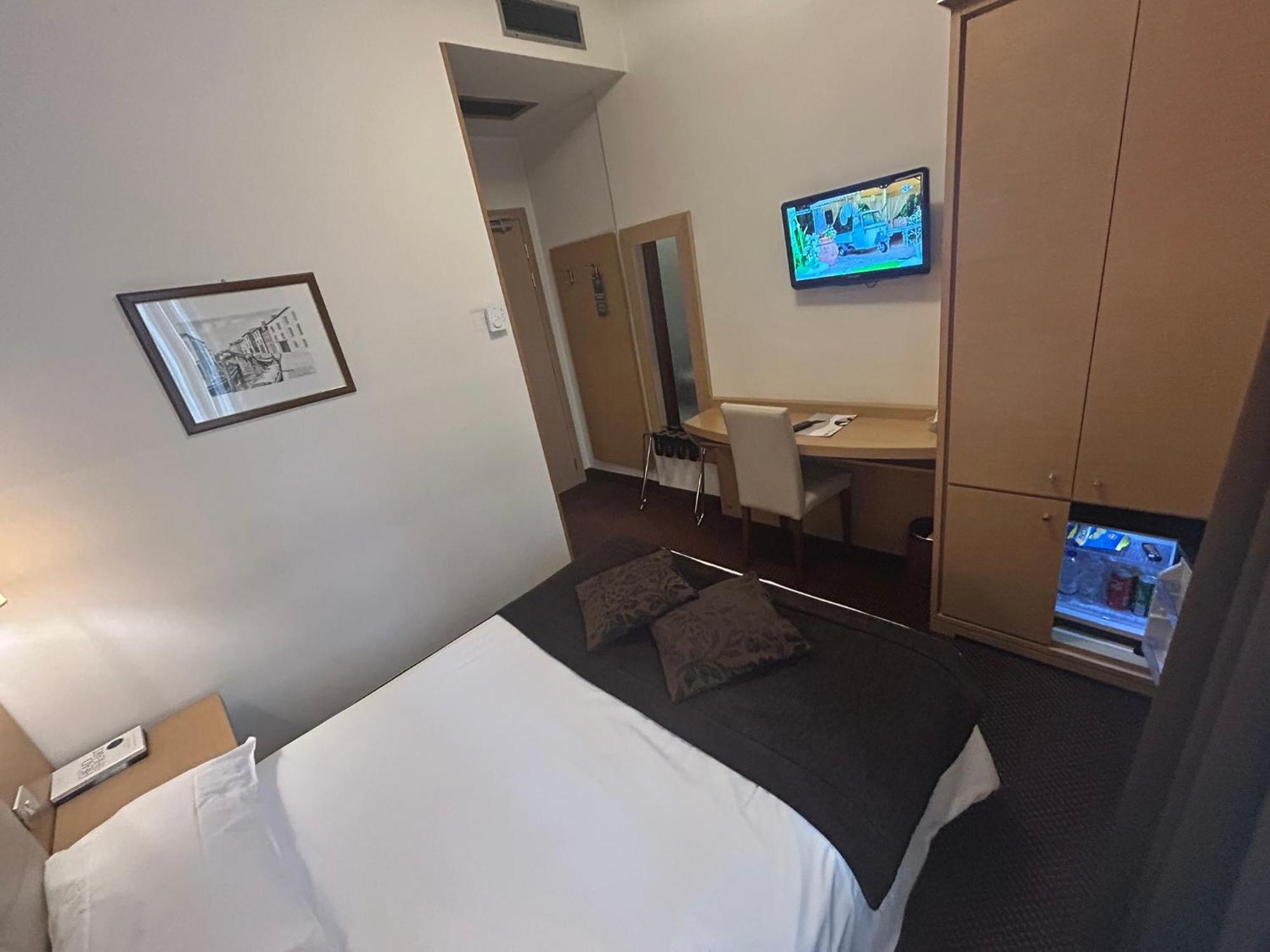 רובאנו Hotel Vittoria מראה חיצוני תמונה
