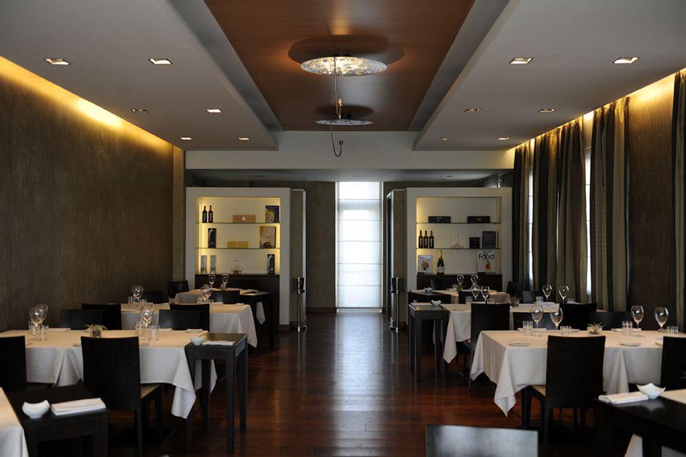 רובאנו Hotel Vittoria מראה חיצוני תמונה